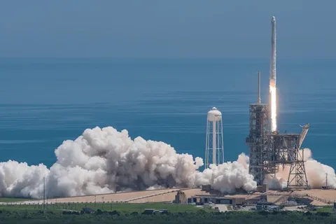 FAA launches investigation into SpaceX Starship booster failure after test flight