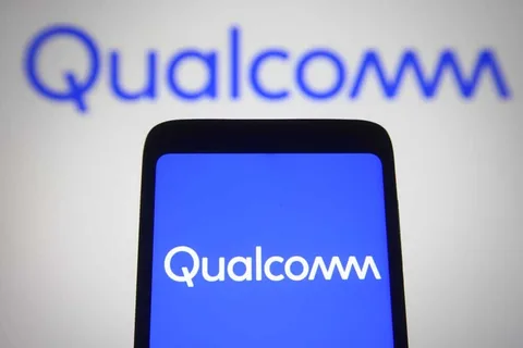 Qualcomm Stock Is the Sleeping Giant of the AI Revolution. It’s Starting to Wake Up.