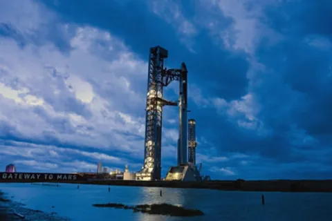 Mars colony and Grok warnings: five strange details in SpaceX’s pitch to investors
