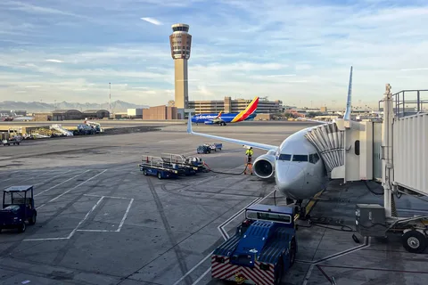 Why Airlines Know Within Minutes Of Boarding Whether A Flight Is Going To Run Late