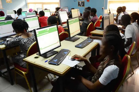 Female UNILAG-bound candidate tops UTME, varsities keep 150 cutoff