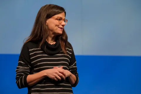 Internal Microsoft CFO Memo Touts 'Increased Pace' and 'Tighter' Teams
