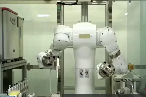 Japan opens unmanned lab where humanoids, robots conduct experiments