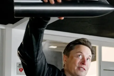 SpaceX hires engineers and physicists for SpaceXAI initiative