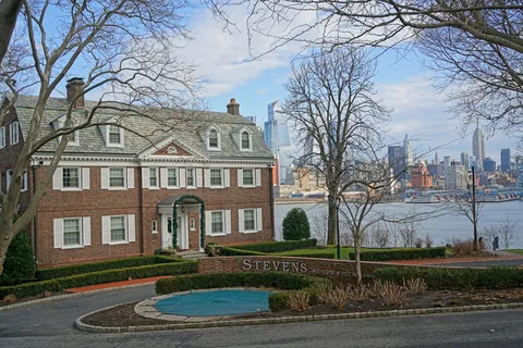 The Top 5 NJ Colleges Where Grads Earn the Most 10 Years Later, According to New Ranking