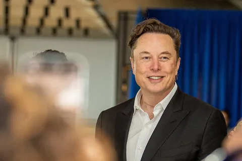 Elon Musk challenges Tesla credit rating from Moody’s after SpaceX gets a higher one