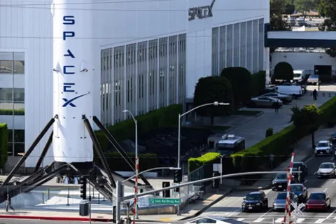 SpaceX heads for record $1.78tn float amid fears it is overvalued