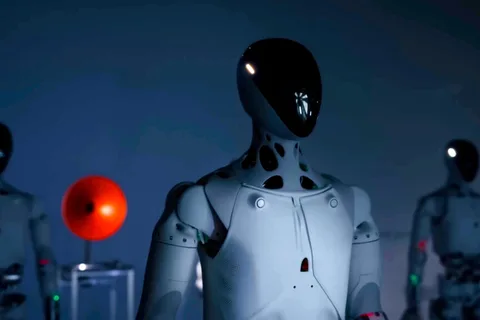 BYD Wants To Sell Humanoid Robots Right Next To Its Cars