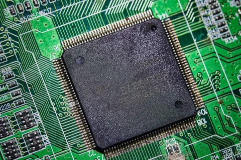 How Qualcomm Cashes In On The $600 Billion AI Binge