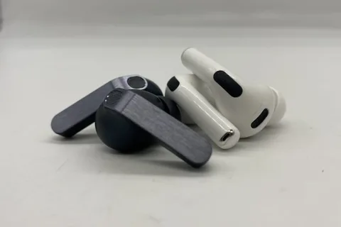 Apple AirPods Pro 3 vs Samsung Galaxy Buds 4 Pro: The Ultimate Earbud Showdown