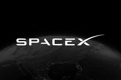 SpaceX Is Going Public. Here's What a $25,000 Investment Could Be Worth by 2030.