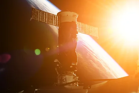 Could SpaceX IPO Be Bad News for Tesla Investors?