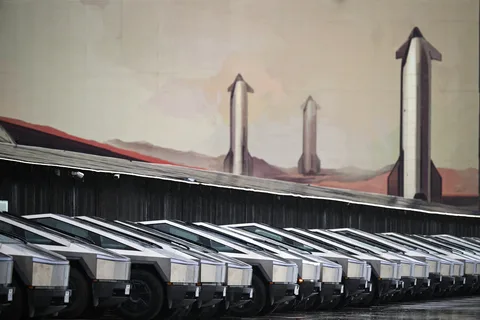SpaceX plans eight-mile ‘Starpipe’ to fuel Mars-bound Starship