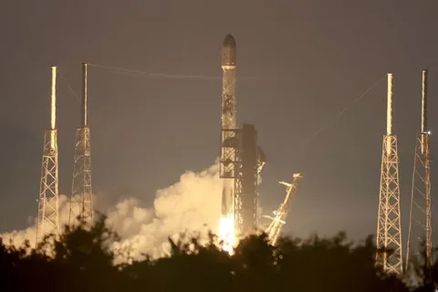 How high will sales soar for SpaceX shares in its debut on Wall Street?