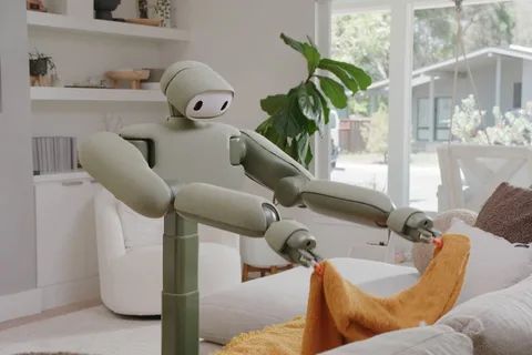 Maybe robots don't need legs or fingers to do laundry — Weave Robotics Isaac 1 isn't pretty or super-humanoid, but it might be ready to handle basic chores