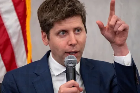 OpenAI ‘in early talks to give 5% stake to US government’